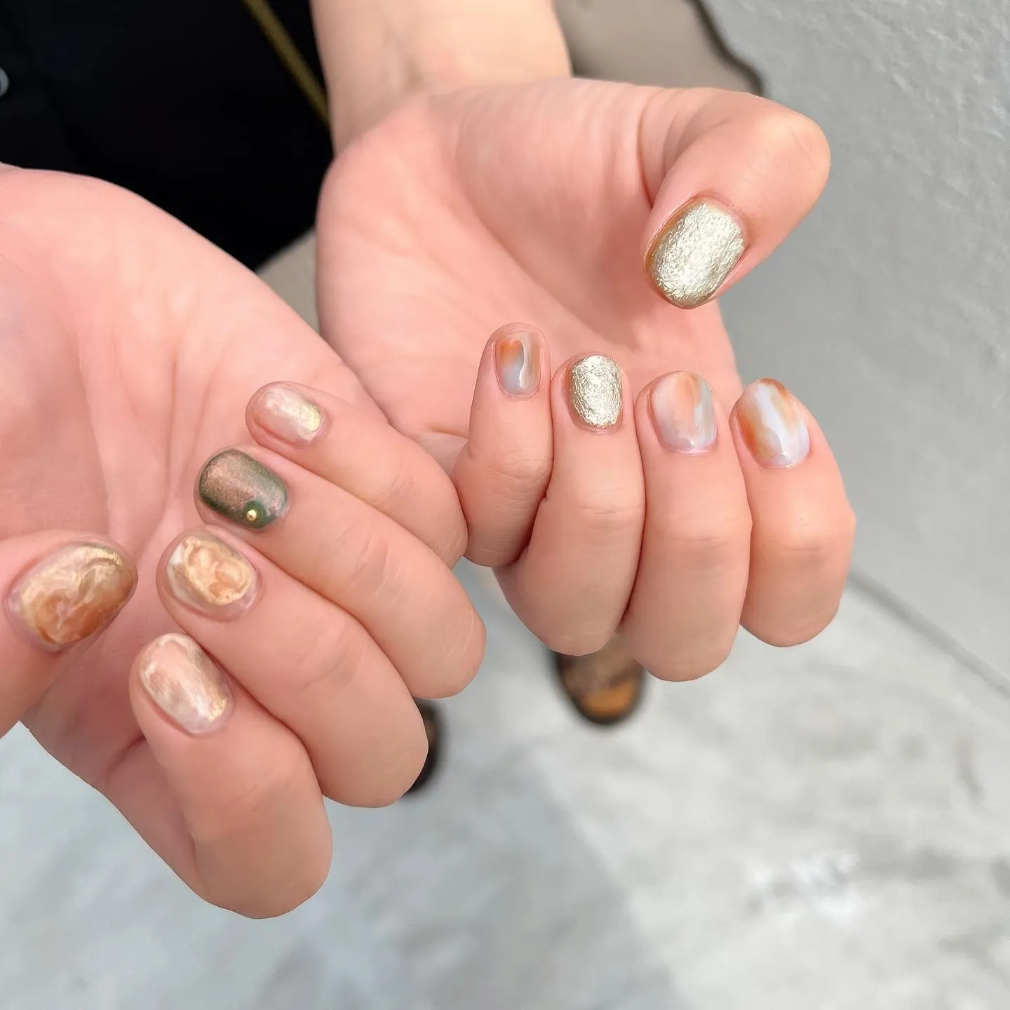 【横浜│港南区│日限山】ショートニュアンスネイル♪♪質感ツヤ...