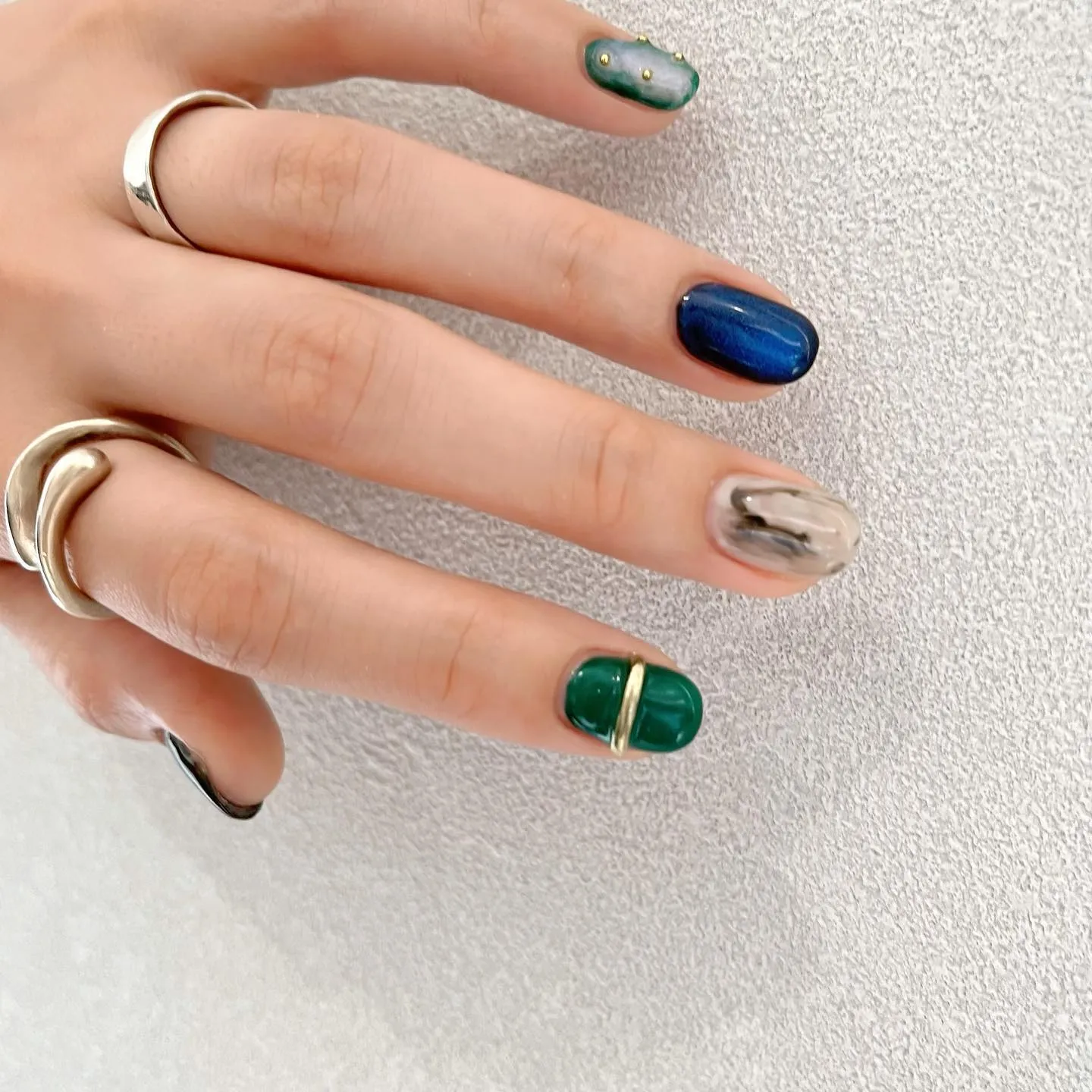 【横浜│港南区│ブルーライン下永谷駅】アシメデザインネイル♪...