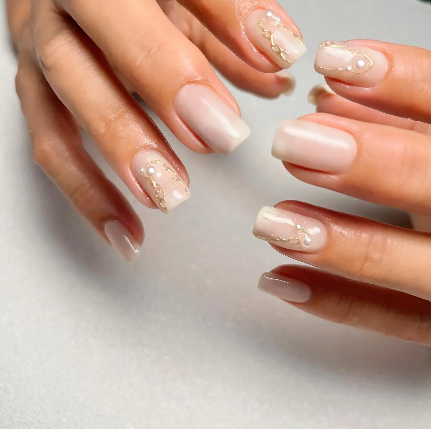 【横浜│港南区│ブルーライン下永谷駅】上品ニュアンスネイル♪...