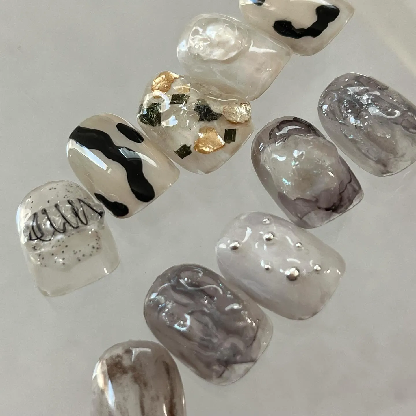 monotone♡モノトーン￤横浜ニュアンスネイルサロン