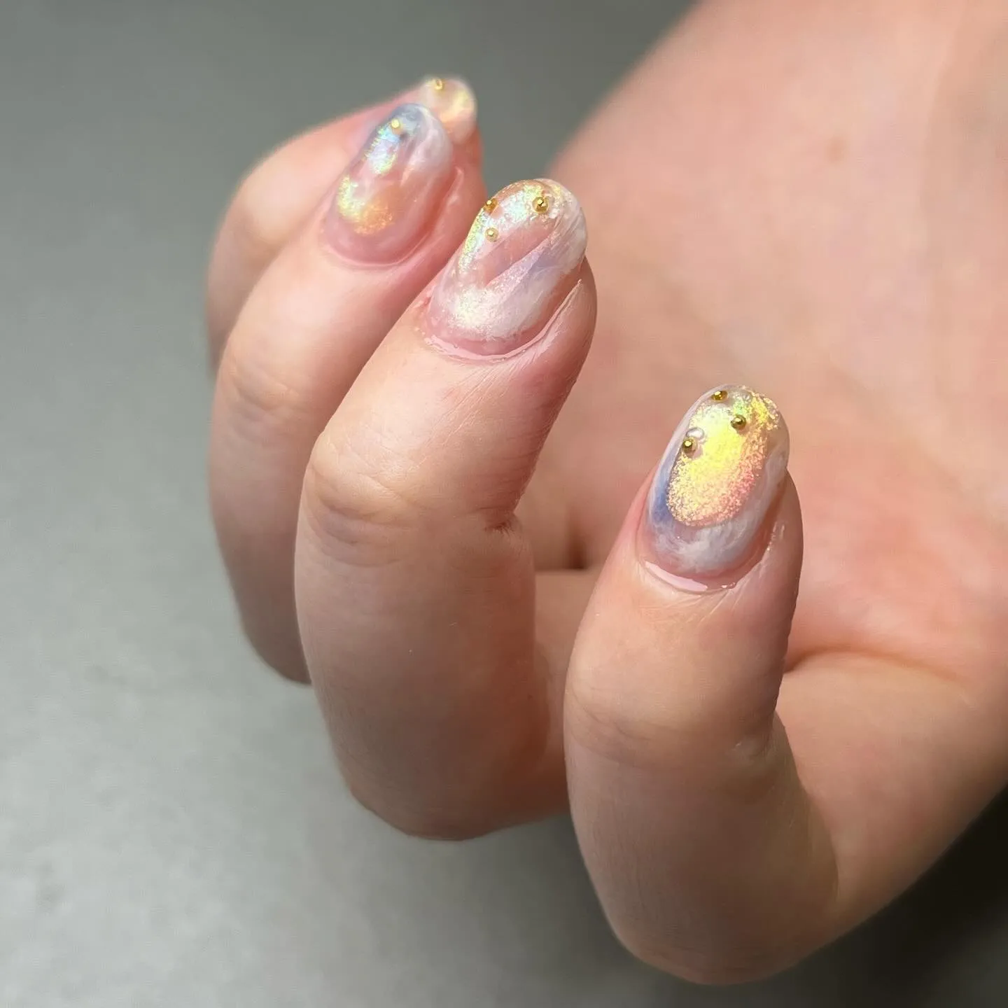 aurora♡左右非対称×春ネイル￤横浜ニュアンスネイルサロ...