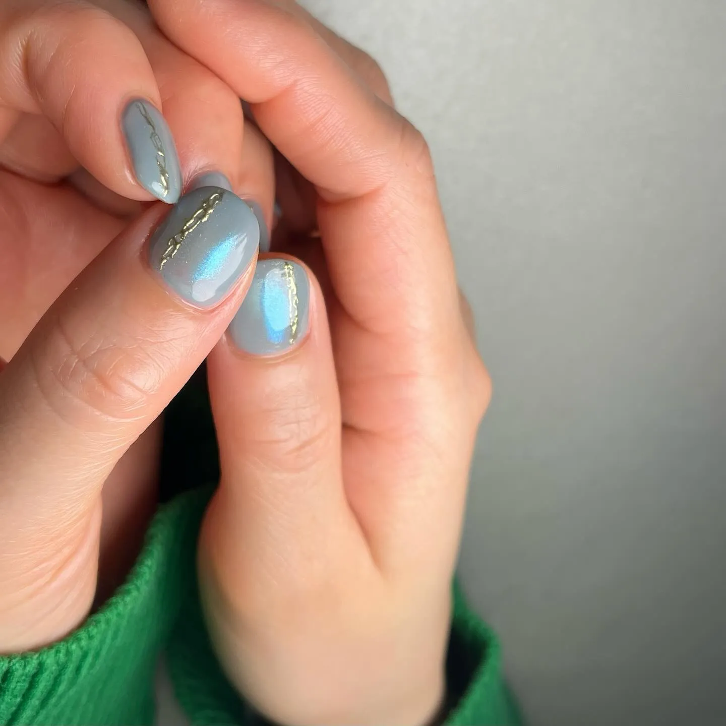 blue light in blue♡ブルーネイル￤横浜ニュ...