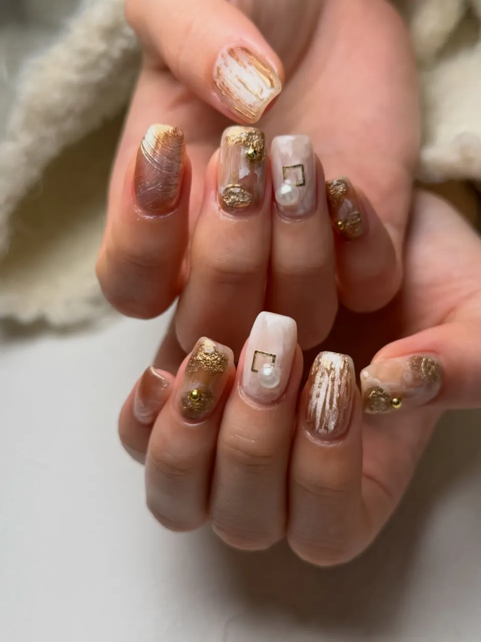 @and_benail