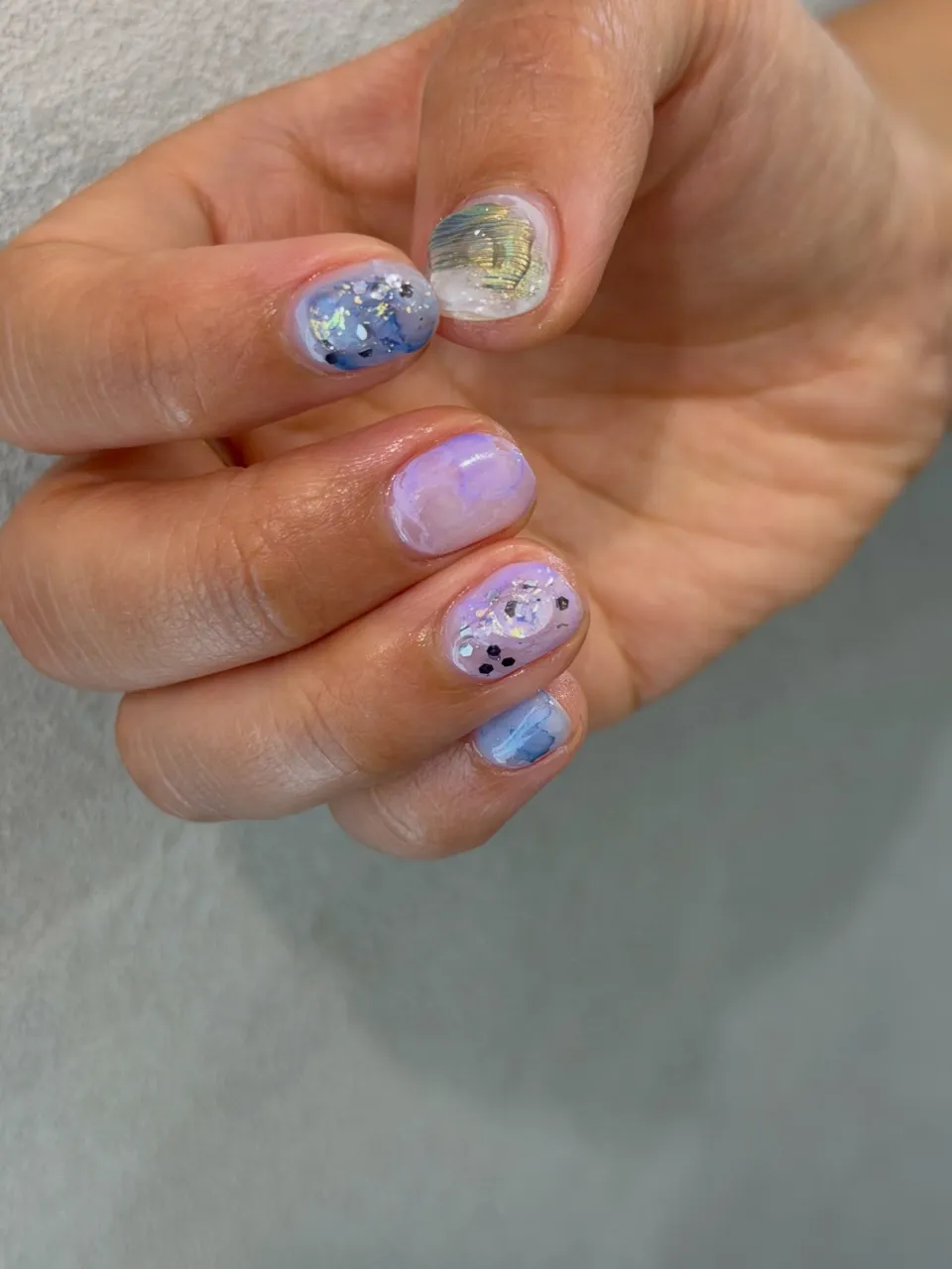 @and_benail 左右非対称デザイン