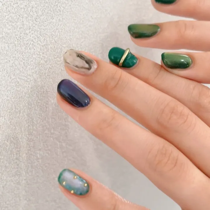 【横浜│港南区│ブルーライン下永谷駅】アシメデザインネイル♪...